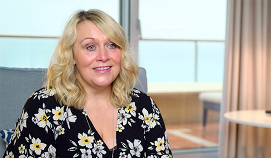 Penny berichtet von ihren Erfahrungen, wie der SCS ihr geholfen hat, wieder in die Gänge zu kommen.